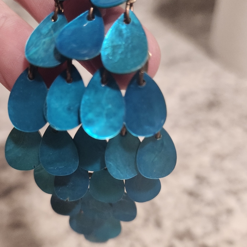 Seashell dangle earrings - Picture 4 of 5